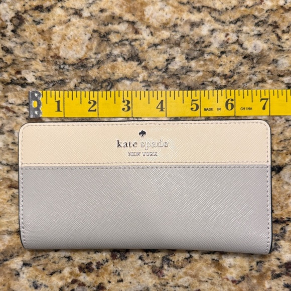 kate spade Accessories - Kate Spade Beige and Light Gray Slim Wallet